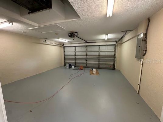 Garage, Interior