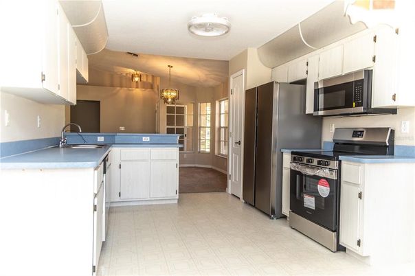 Chandelier, Interior, Kitchen, Stainless Steel Appliances