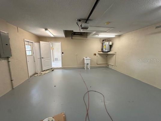 Garage, Interior