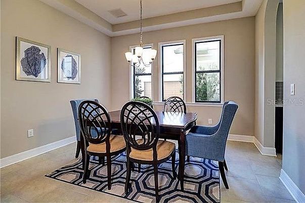 Chandelier, Dining room, Interior