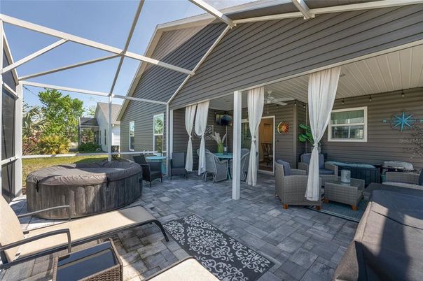 Glass Ceilings, Hot Tub, Interior, Sun Room