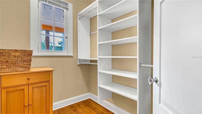 Interior, Walk-in Closets, Wood Texture Flooring