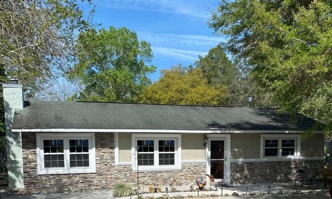 Exterior, Facade, Cape Cod