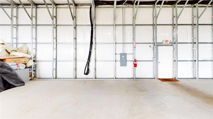 Garage, Interior