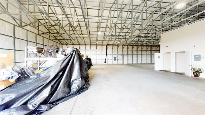 Garage, Interior