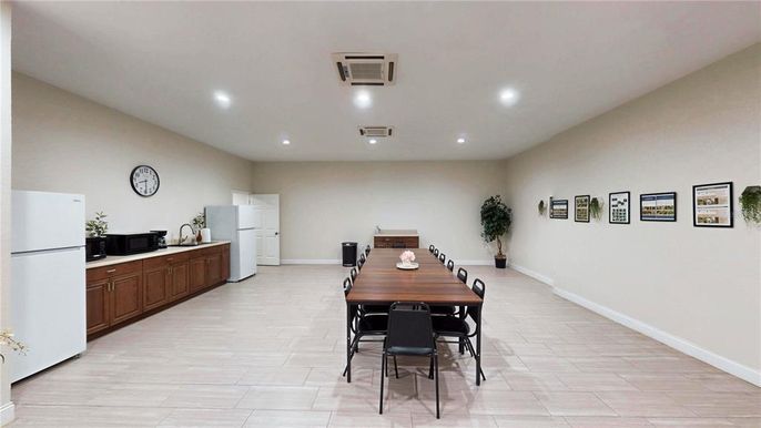 Dining room, Interior, Kitchen, Recessed Lighting