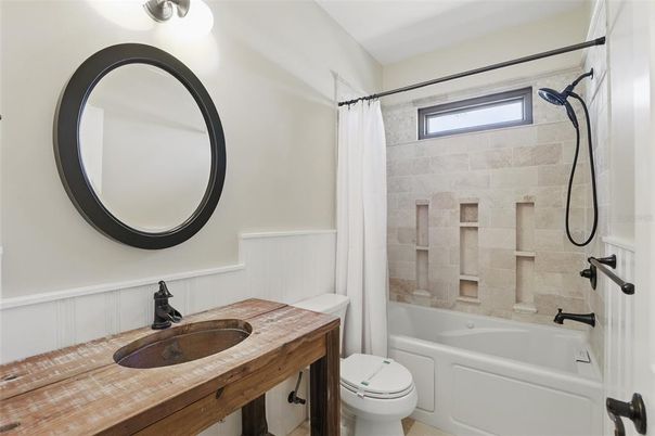 Bathroom, Interior, Tile Countertops