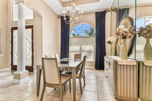 Chandelier, Dining room, Interior