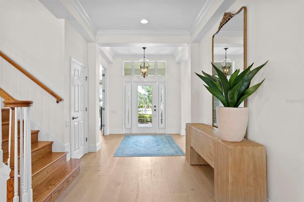 Interior, Pendant Lights, Recessed Lighting, Wood Texture Flooring