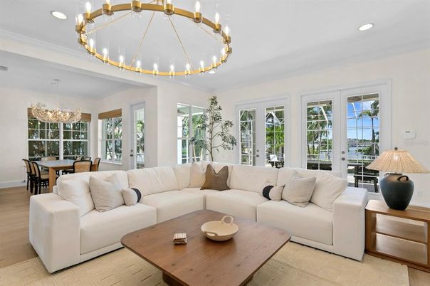 Chandelier, Dining room, Interior, Living room, Recessed Lighting, Wood Texture Flooring