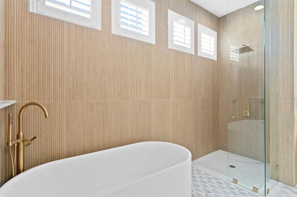 Bathroom, Free Standing Baths, Glass Shower, Interior