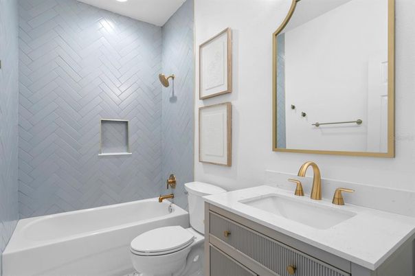 Bathroom, Interior, Recessed Lighting