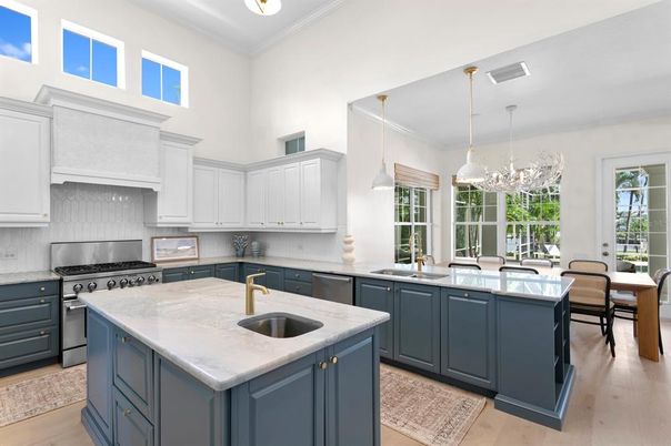 Dining room, Interior, Kitchen, Pendant Lights, Stainless Steel Appliances, Wood Texture Flooring