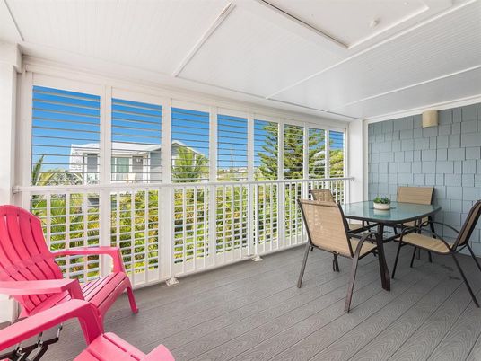 Interior, Sun Room, Wood Texture Flooring