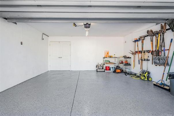 Garage, Interior