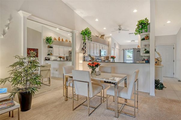 Dining room, Interior, Kitchen, Recessed Lighting
