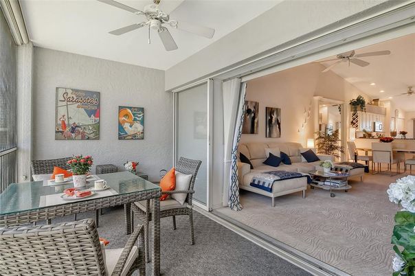 Dining room, Interior, Kitchen, Living room, Recessed Lighting