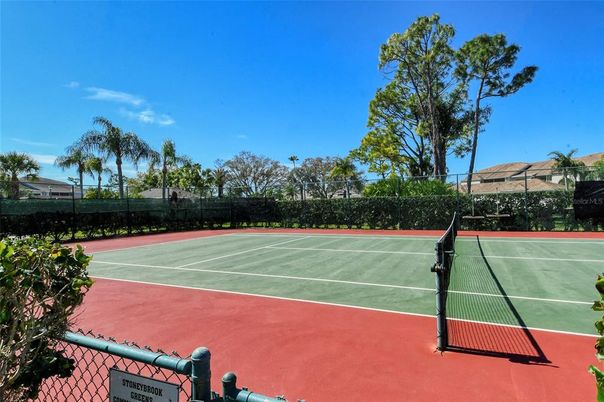 Exterior, Tennis Courts