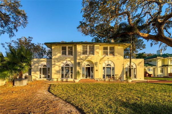 Backyard, Exterior, Facade, Georgian