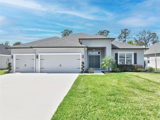 Attached, Exterior, Facade, Ranch