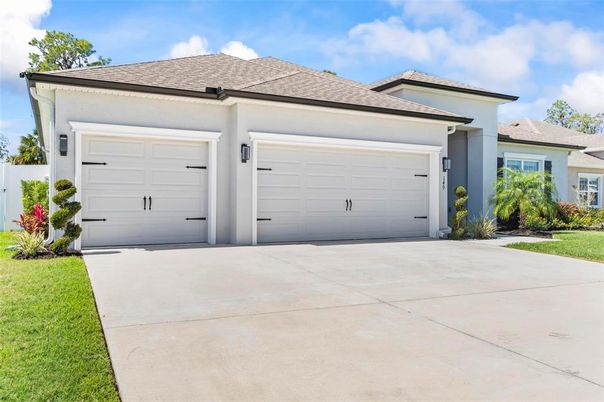 Detached Garage, Exterior