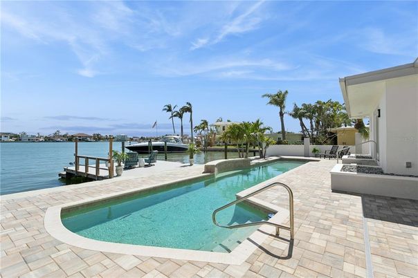 Exterior, Lake, Pool, Water