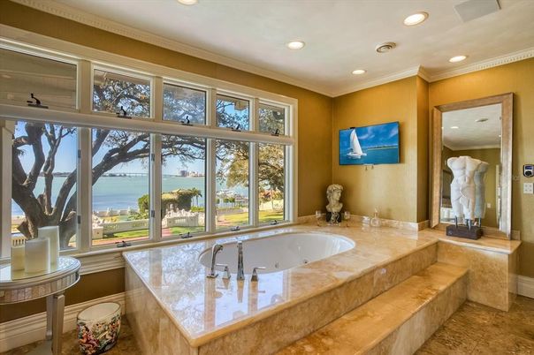 Bathroom, Interior, Recessed Lighting, Water