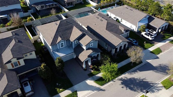 Exterior, Drone