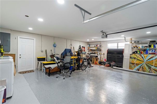 Garage, Interior, Recessed Lighting, Washer