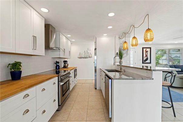 Interior, Kitchen, Pendant Lights, Recessed Lighting, Stainless Steel Appliances