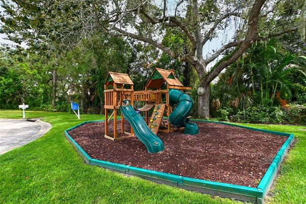 Backyard, Exterior, Playground