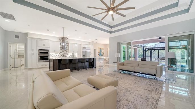 Interior, Kitchen, Living room, Pendant Lights, Recessed Lighting, Stainless Steel Appliances