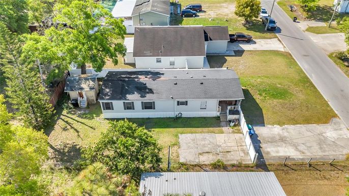 Exterior, Drone
