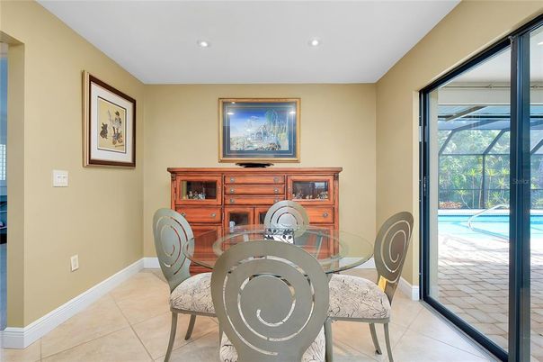 Dining room, Interior, Recessed Lighting
