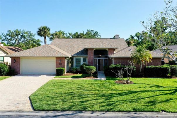 Attached, Exterior, Facade, Brick Facade, Ranch