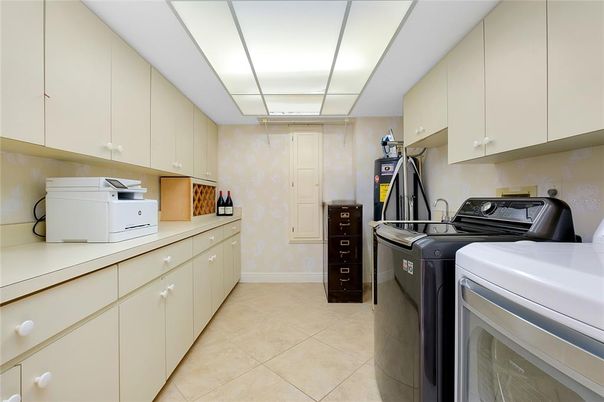 Interior, Washer