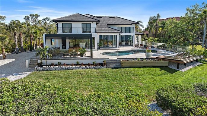 Backyard, Exterior, Pool