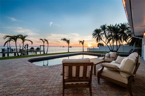 Exterior, Lake, Pool