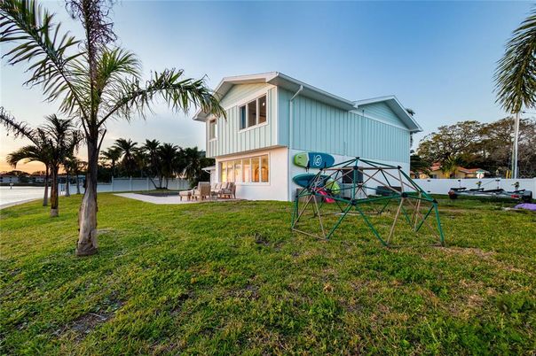 Backyard, Exterior, Playground