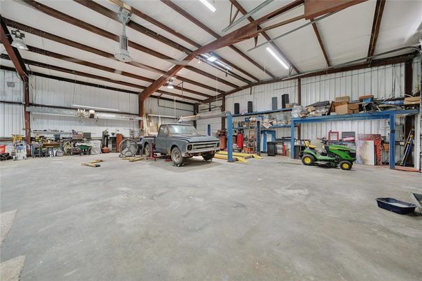Garage, Interior