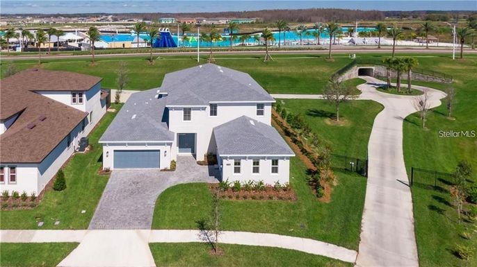Exterior, Drone
