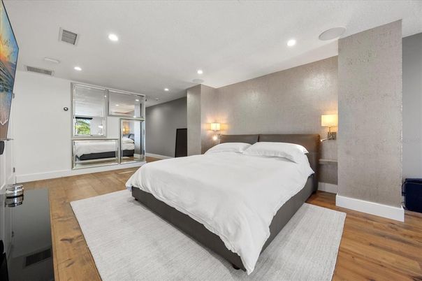 Bedroom, Interior, Recessed Lighting, Wood Texture Flooring