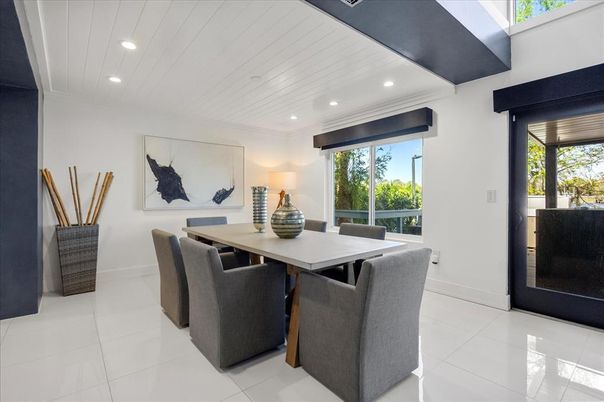 Dining room, Interior, Recessed Lighting