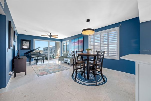 Dining room, Interior, Pendant Lights, Piano