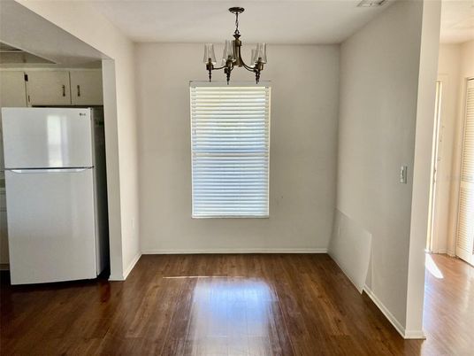 Chandelier, Interior, Kitchen, Wood Texture Flooring
