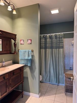 Bathroom, Interior
