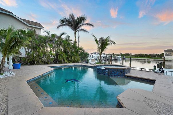 Exterior, Pool, Water