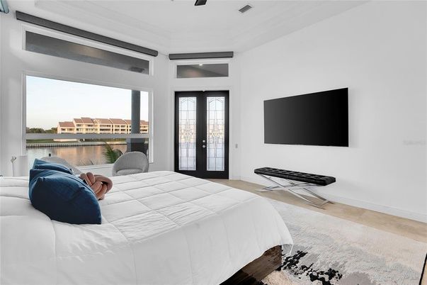 Bedroom, Interior, Water