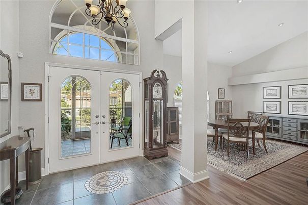 Chandelier, Dining room, Interior, Recessed Lighting, Wood Texture Flooring