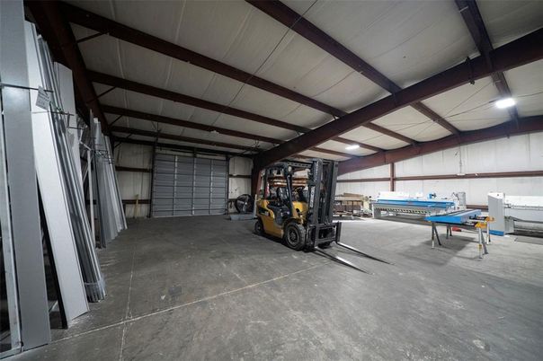 Fitness Equipment, Garage, Interior